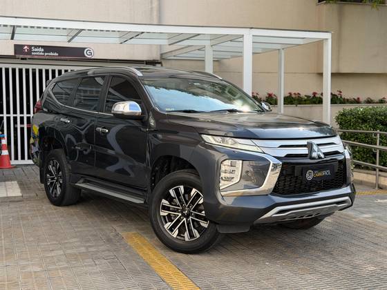 MITSUBISHI PAJERO SPORT 2.4 16V MIVEC TURBO DIESEL HPE-S AWD AUTOMÁTICO MITSUBISHI PAJERO SPORT 2.4 16V MIVEC TURBO DIESEL HPE-S AWD AUTOMÁTICO